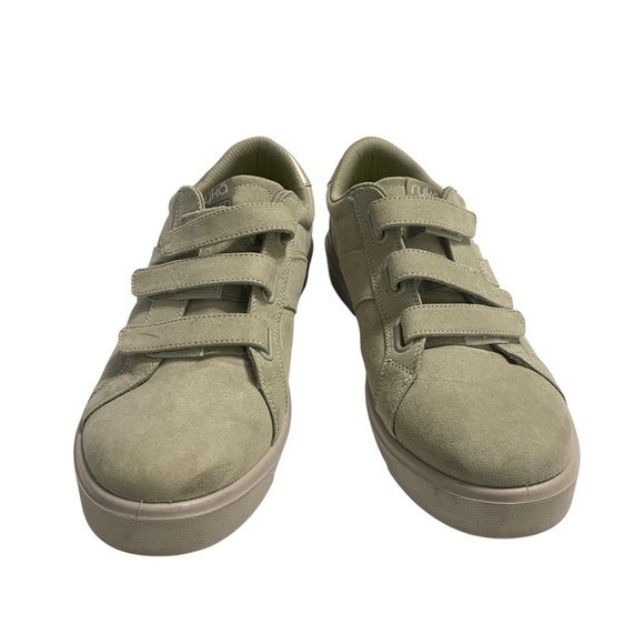 Ryka Viv Classic 2 Sneaker light green suede size 11M - Picture 2 of 11